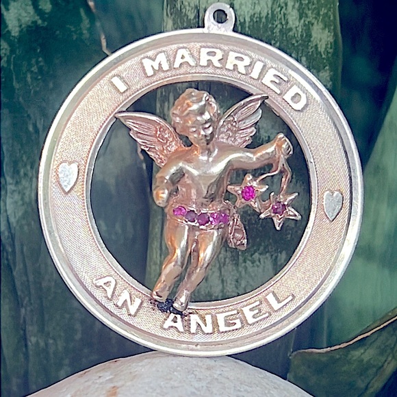 14 karat gold, and ruby charm - Picture 3 of 10